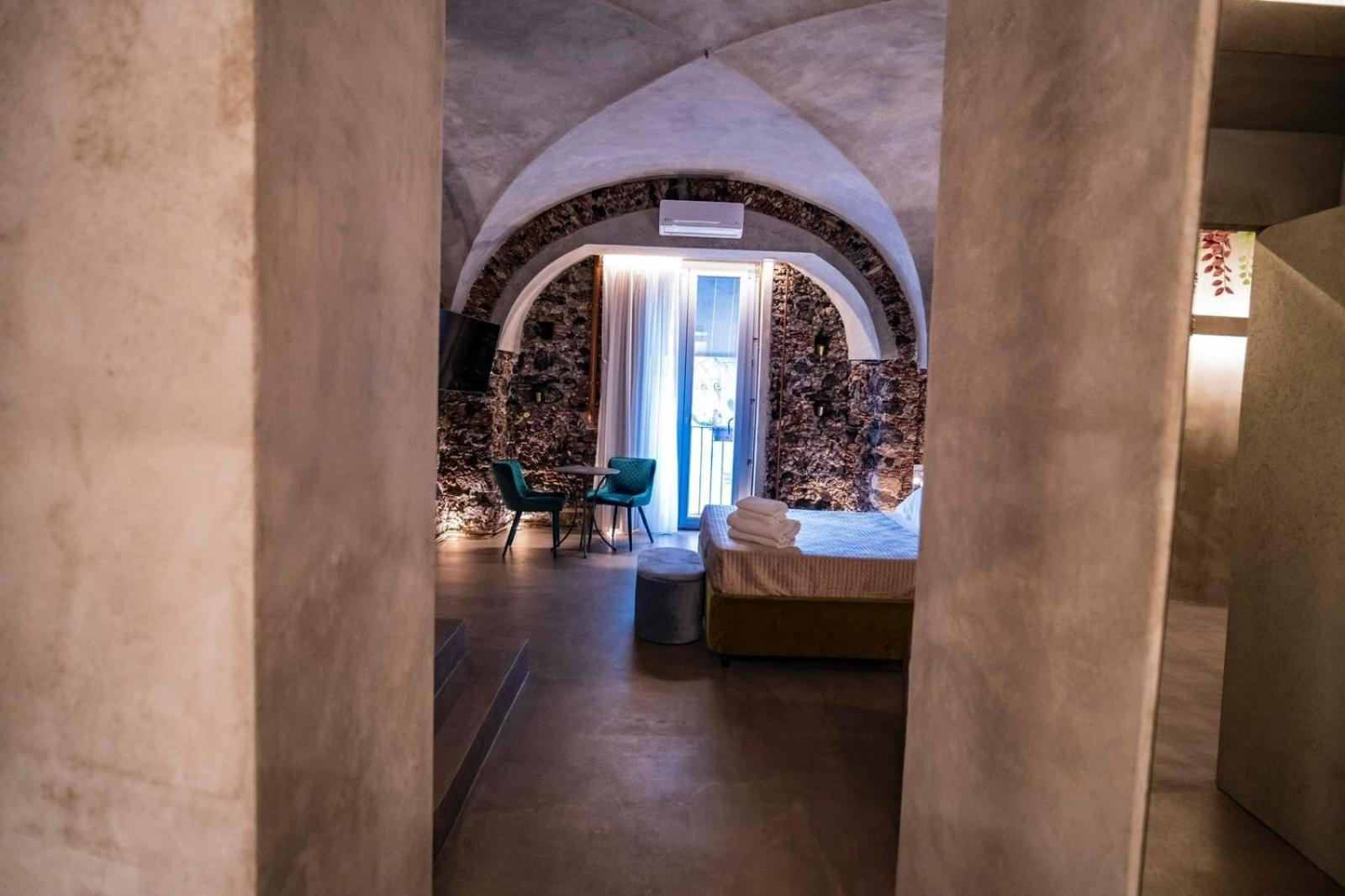 Charme Catania Central Suites Exterior photo