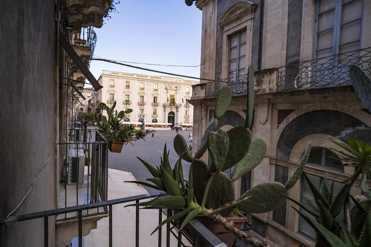 Charme Catania Central Suites Exterior photo
