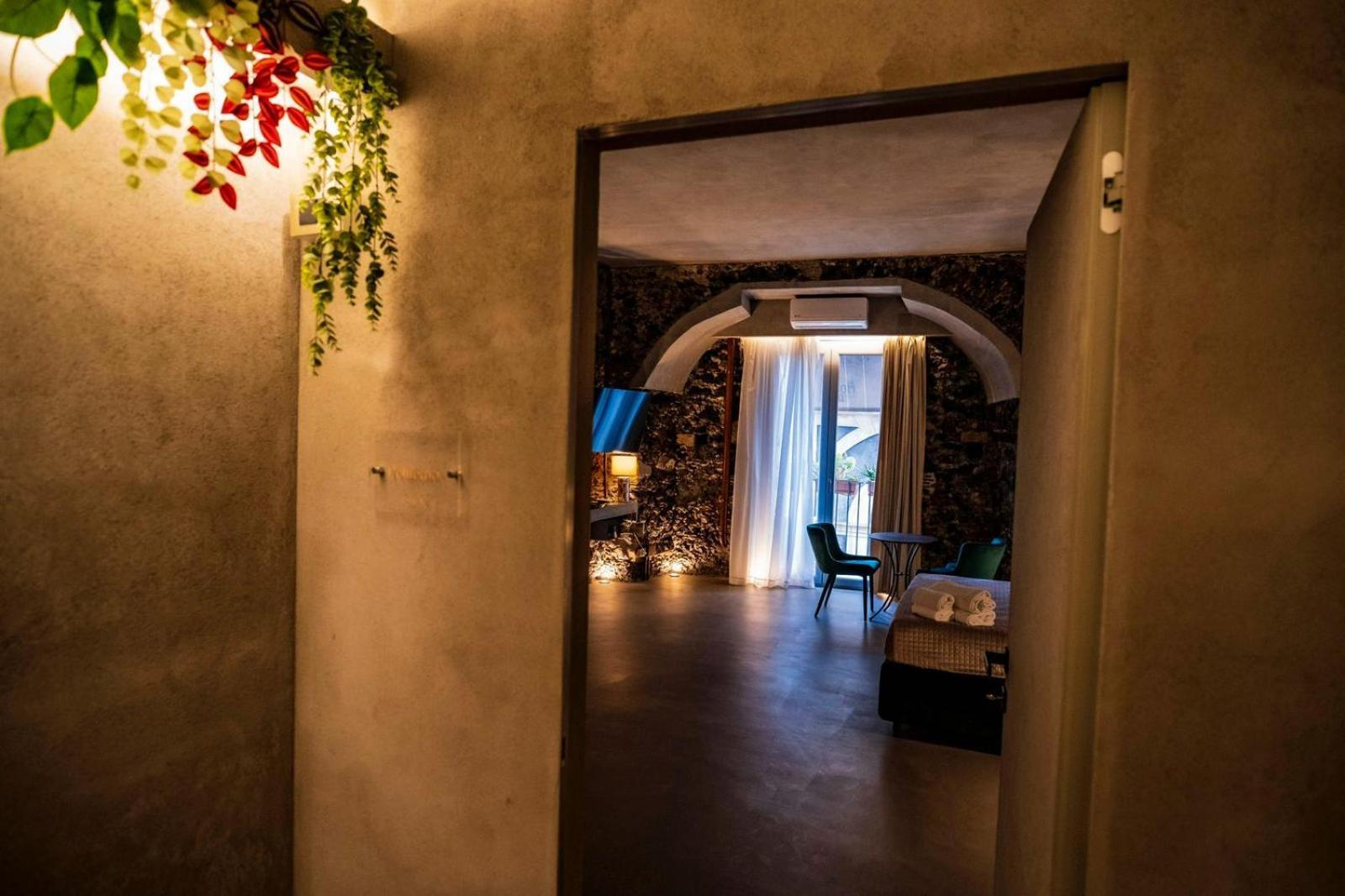 Charme Catania Central Suites Exterior photo