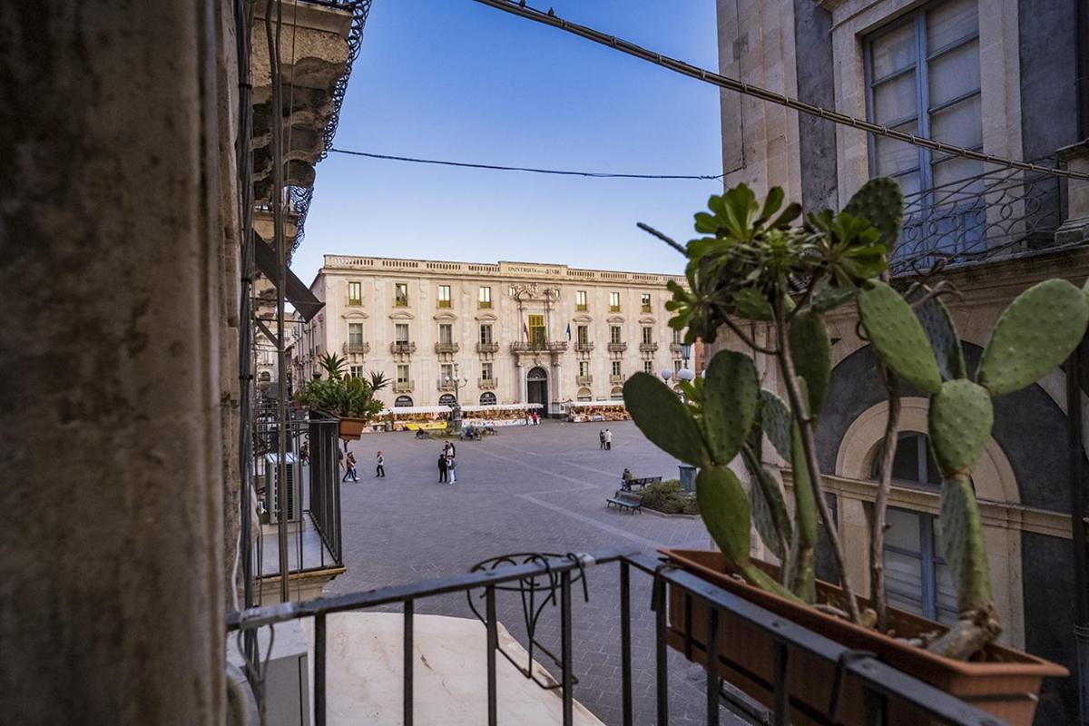 Charme Catania Central Suites Exterior photo