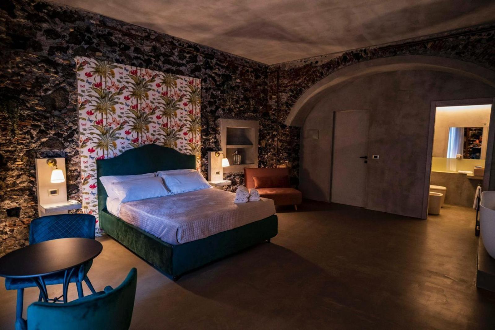 Charme Catania Central Suites Exterior photo